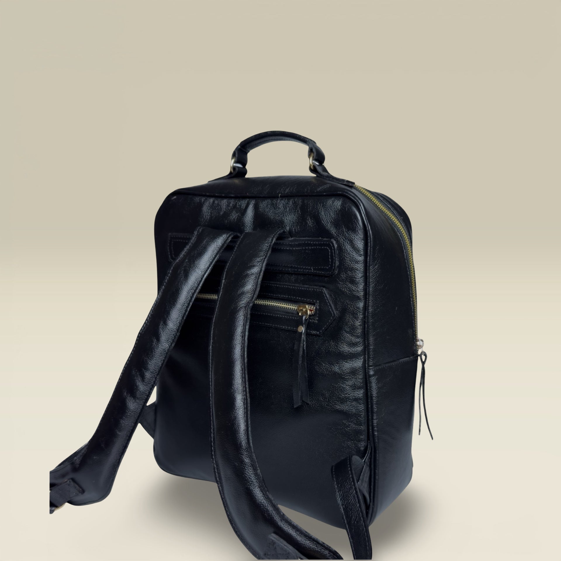 Mochila Vic - Preta